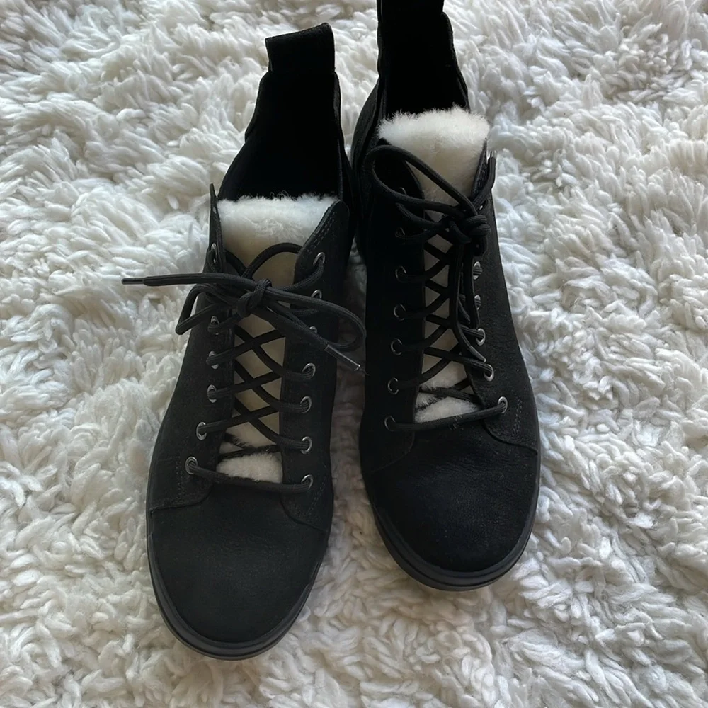 Eileen Fisher Shearling Winter Boots‎
